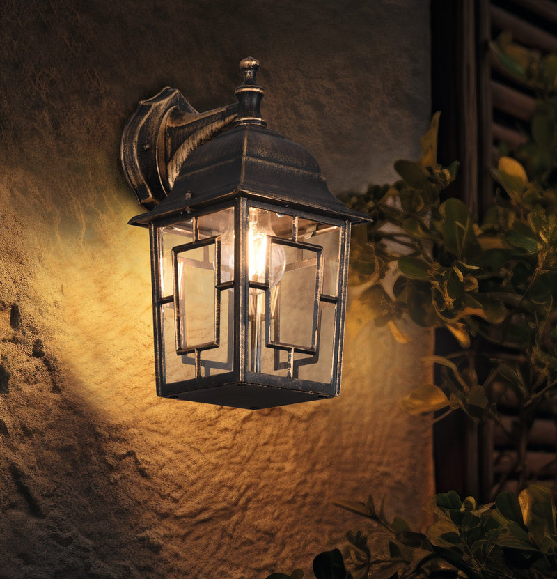 Volturno Traditional Outdoor Hanging Lantern Wall Light