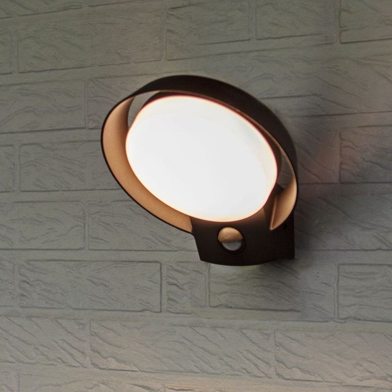 Polo Outdoor Wall Light with PIR Motion Sensor